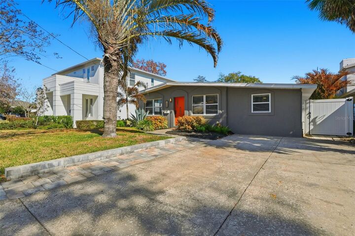 Property Photo:  1605 Florinda Drive  FL 32804 