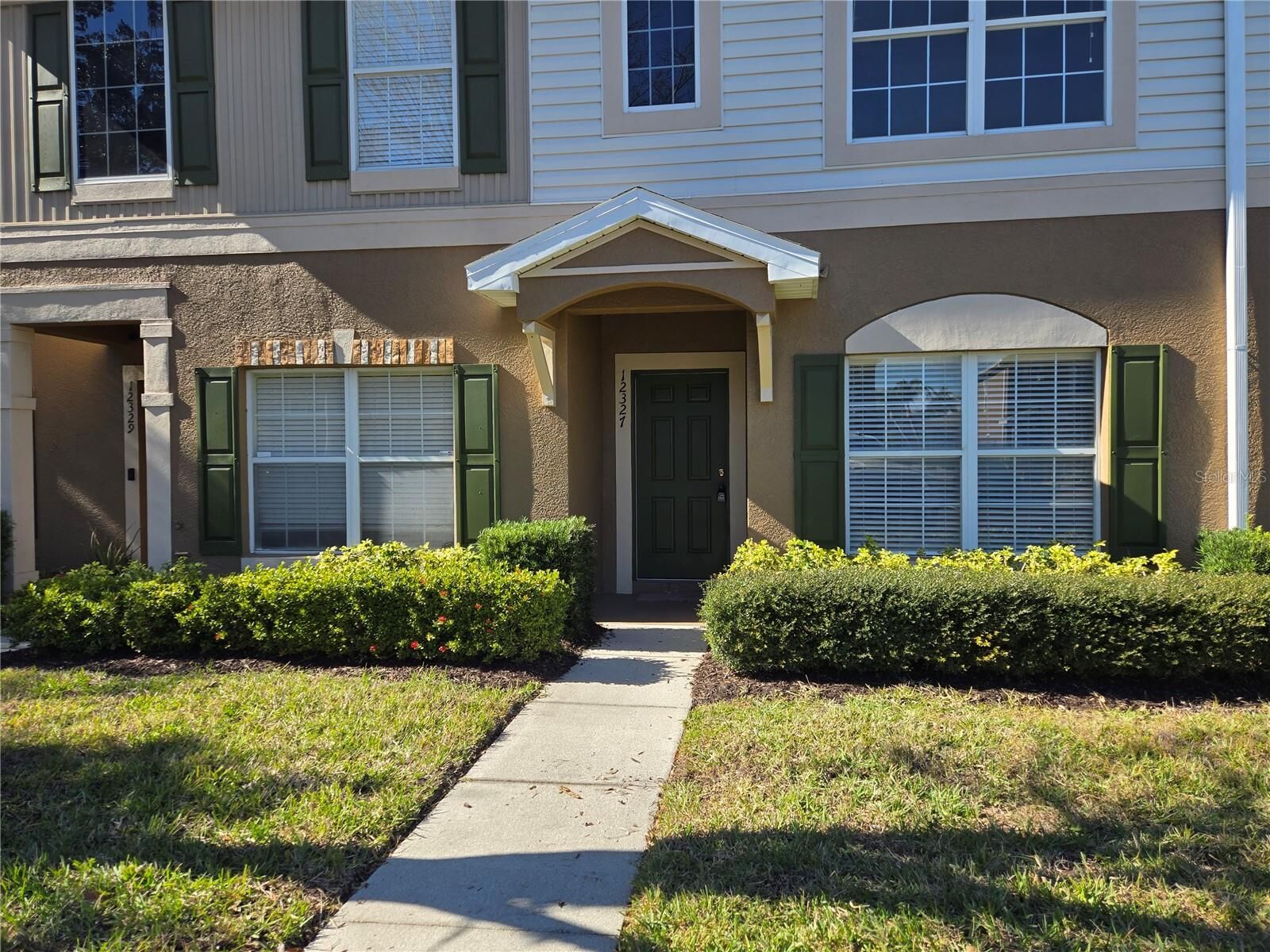 Property Photo:  12327 Healey Summit Lane  FL 33579 