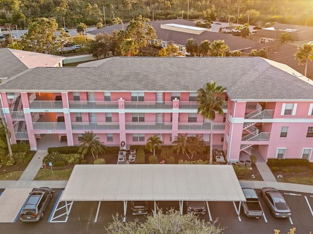 Property Photo: 2061 Willow Hammock Circle 205 FL 33983