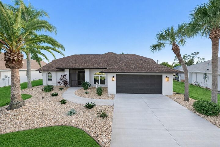 Property Photo:  46 Sportsman Court  FL 33947 