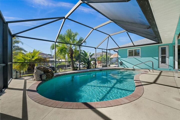 Property Photo:  250 SW 37th Terrace  FL 33914 