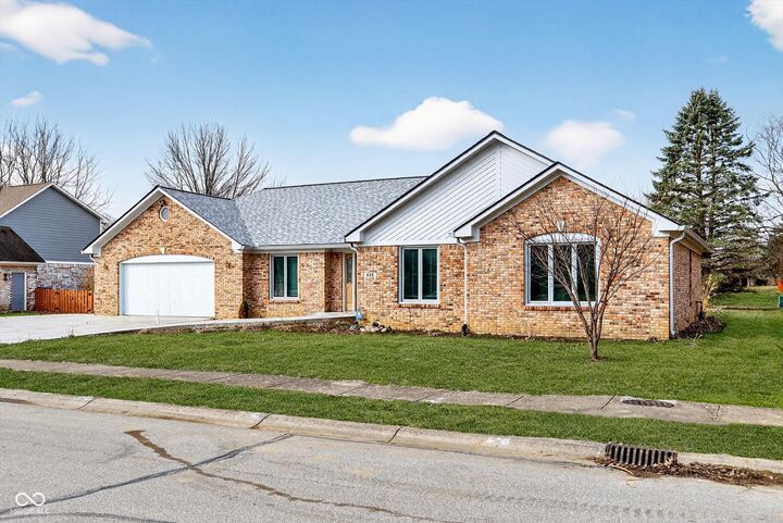 Property Photo: 620 Hamlet Drive IN 46123