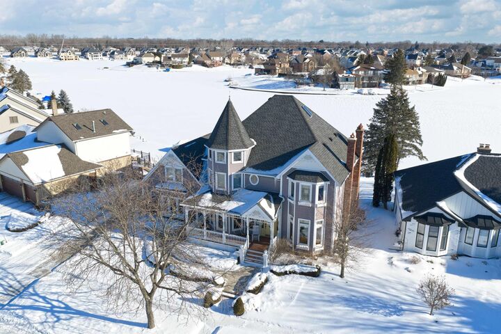 Property Photo: 51244 Forster Lane MI 48316