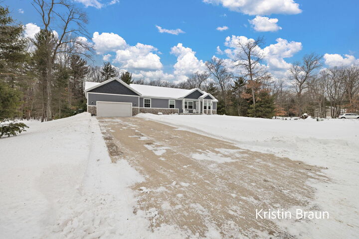 Property Photo:  3023 Angelwood Drive  MI 49445 