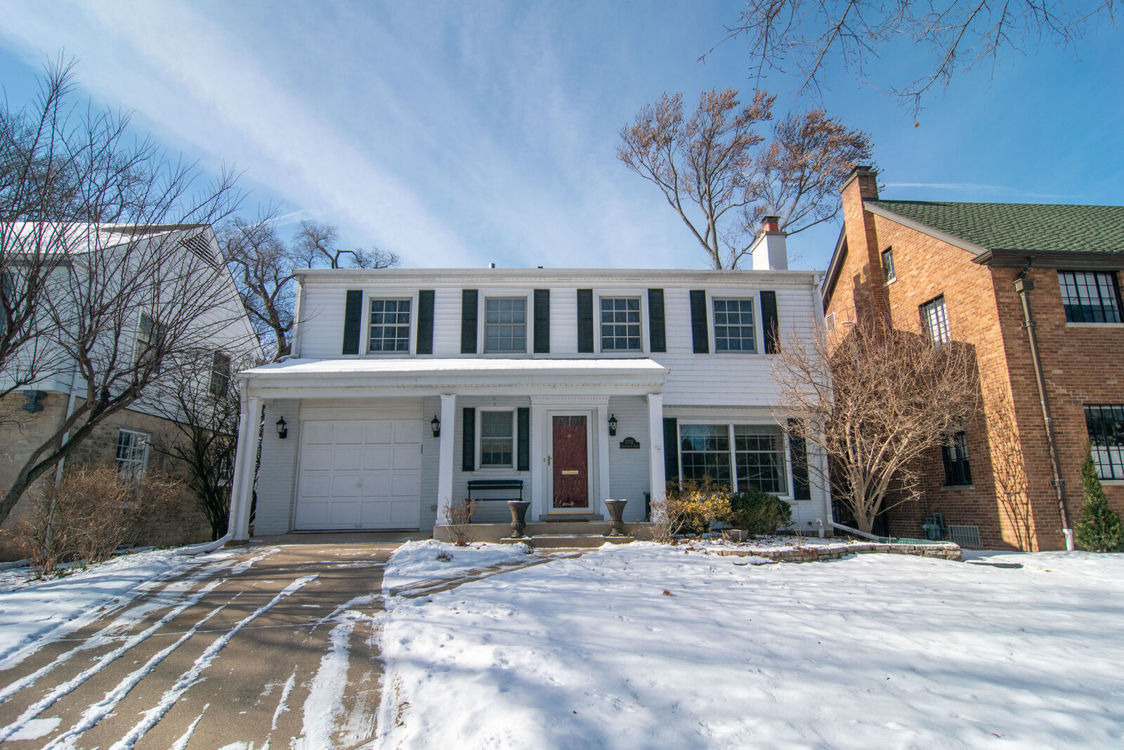 Property Photo:  2732 Lincolnwood Drive  IL 60201 