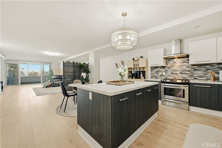 Property Photo:  433 Pine 201  CA 90802 