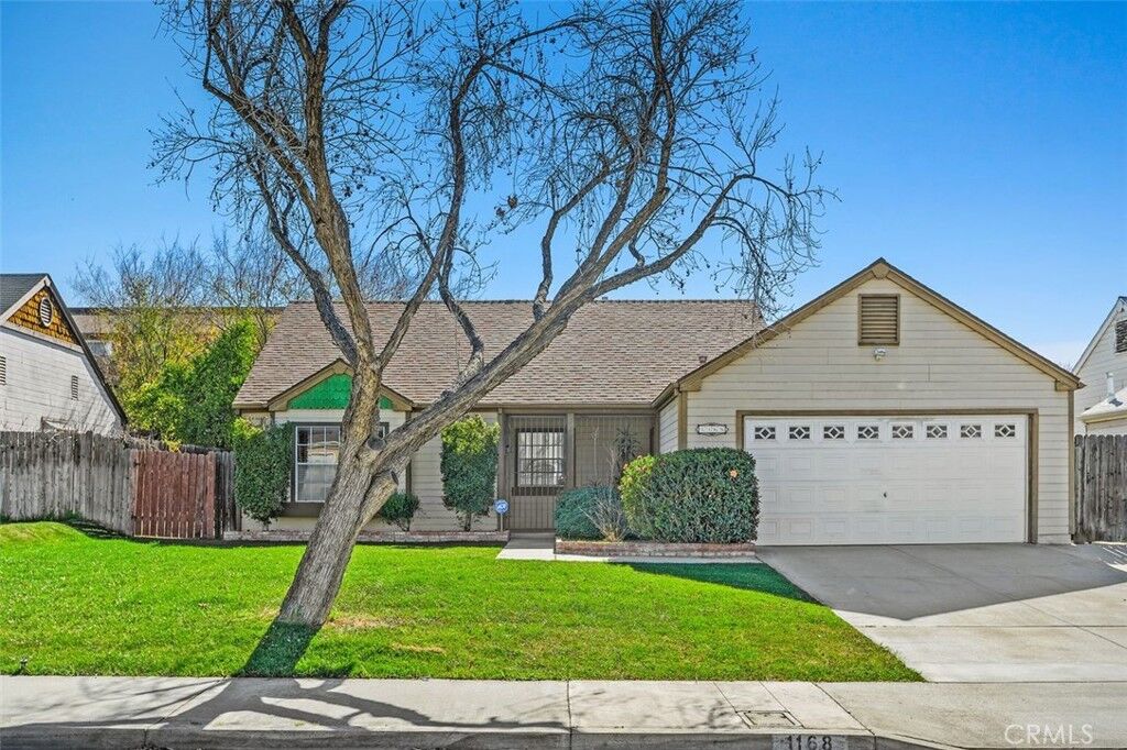 Property Photo: 1168 Athena Court CA 92507