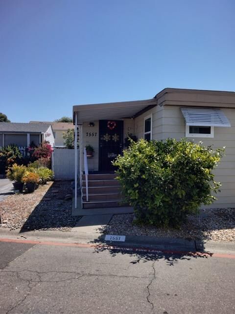 Property Photo:  7557 Hazelnut Lane  CA 95828 
