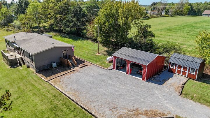 Property Photo:  137 Hawkins Rd  TN 37186 