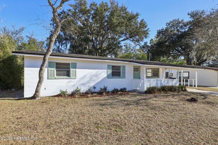 Property Photo:  502 Valderia Drive  FL 32073 