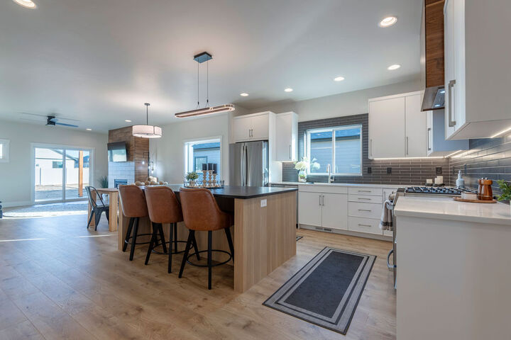 Property Photo:  2873 Sarah Avenue  MT 59635 