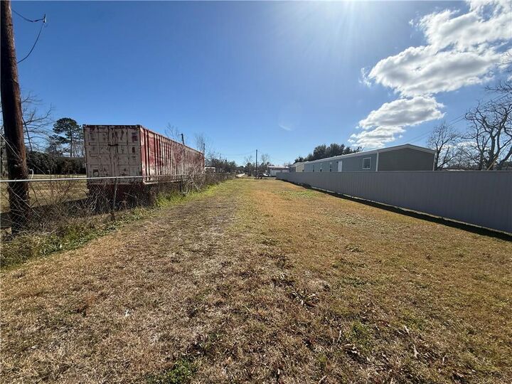 Property Photo:  620 Bayou Road  LA 70085 