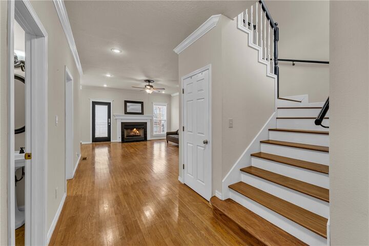 Property Photo: 407 Gray Court AR 72761