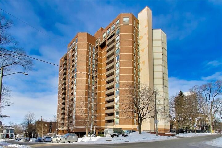 222 Jackson Street W 603 — photo 1