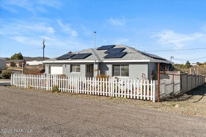 Property Photo:  20656 E Wagon Way  AZ 86333 