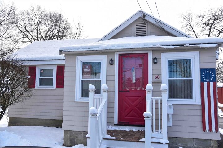 Property Photo:  36 Briarwood Ave  MA 01821 