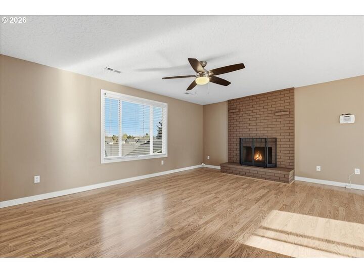 Property Photo:  7403 NE 70th Ct  WA 98661 