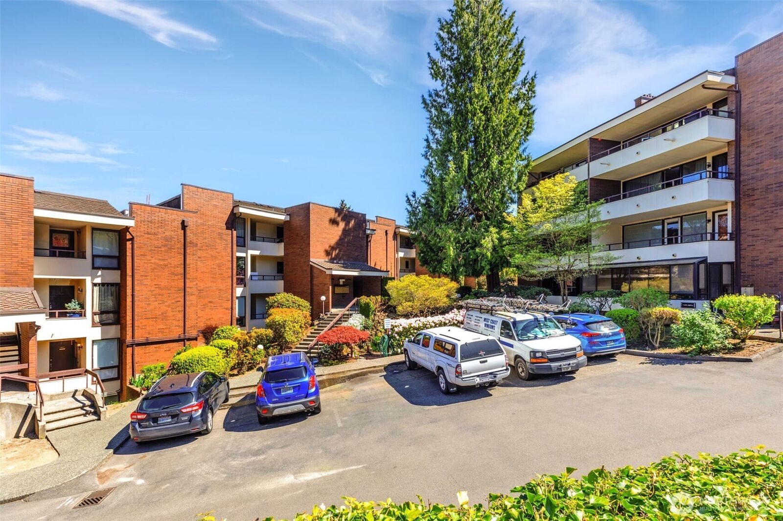 Property Photo:  10911 D  Glen Acres Drive S  WA 98168 