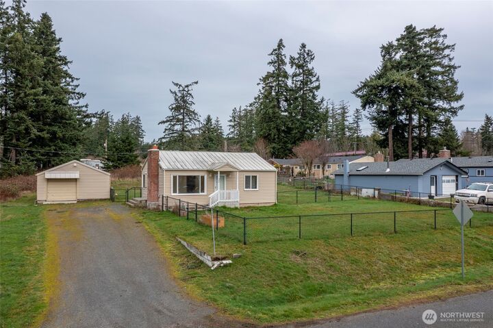 Property Photo:  544 NE Easy Street  WA 98277 