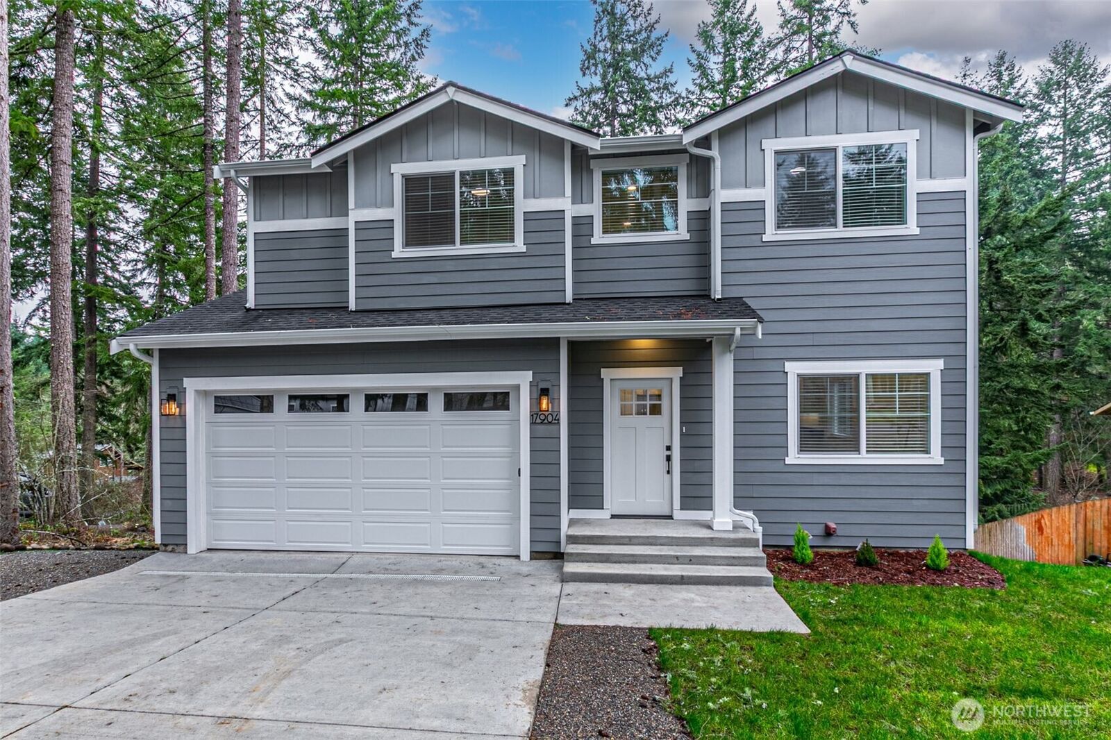 Property Photo:  17904  Rising Ct  SE  WA 98597 