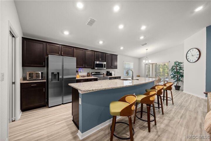 Property Photo:  9112 SE 41st Court Road  FL 34480 