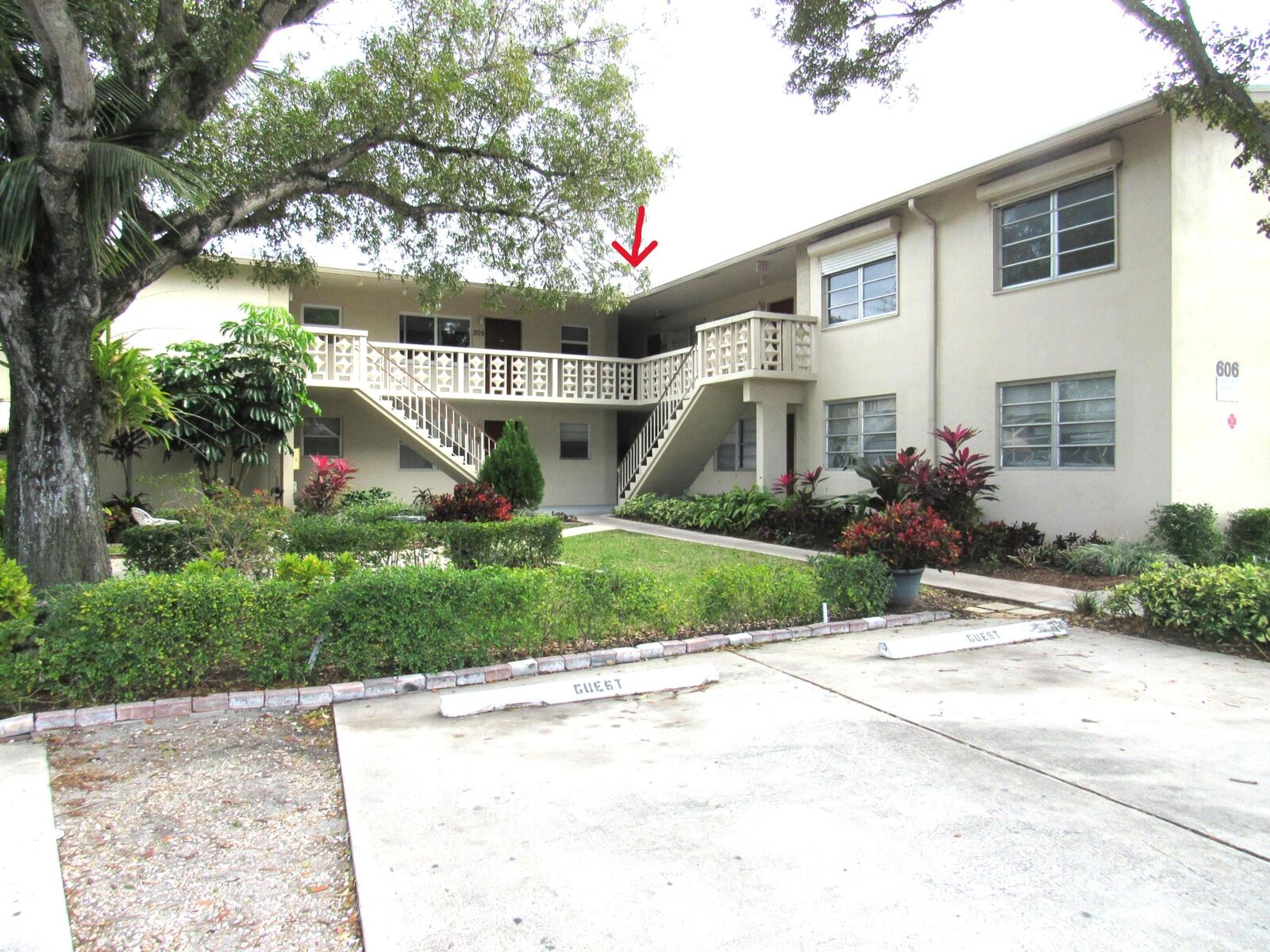 Property Photo:  606 S C Street 204  FL 33460 