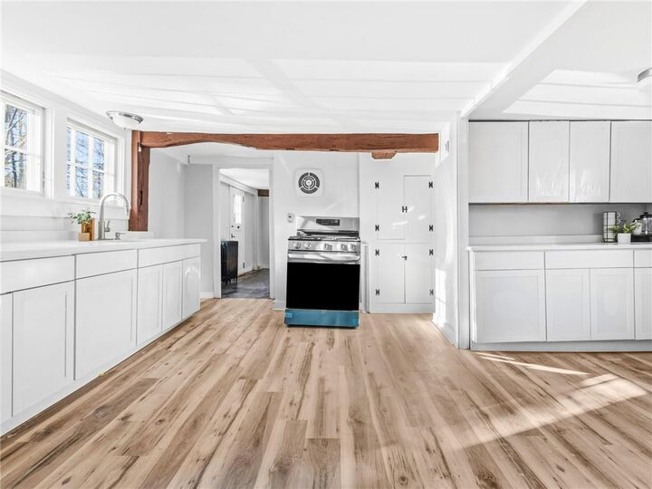 Property Photo: 1382 Hope Street RI 02809