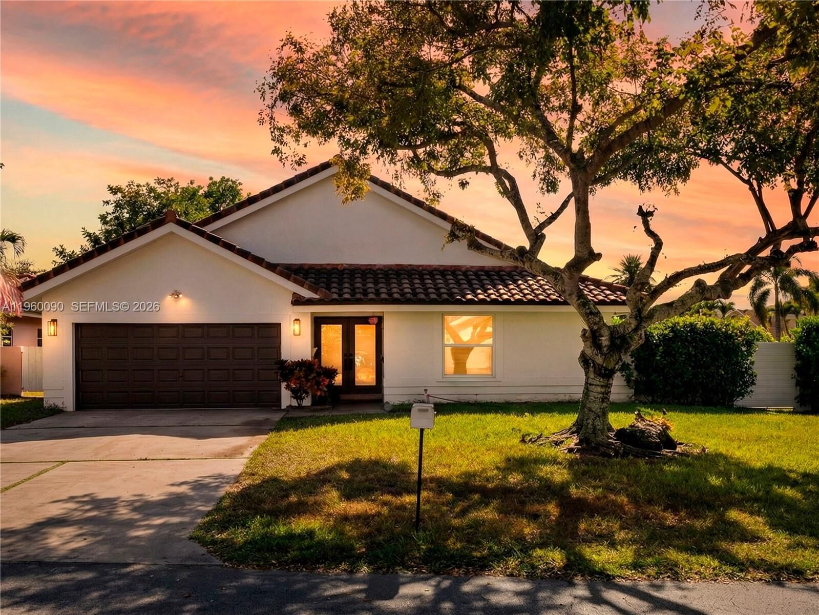 Property Photo: 20550 NW 7th St FL 33029