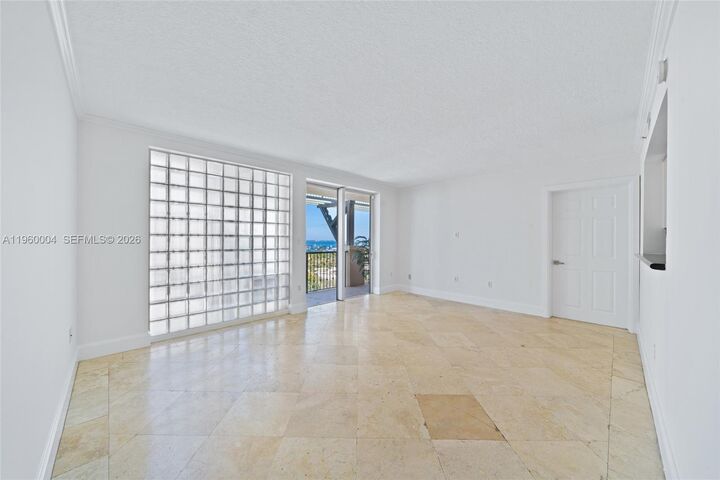 Property Photo:  2951 S Bayshore Dr Ph-3  FL 33133 