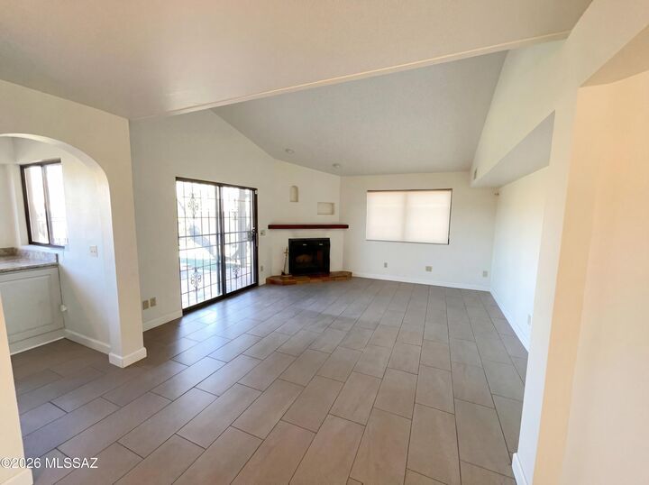 Property Photo:  1285 E East Street  AZ 85719 