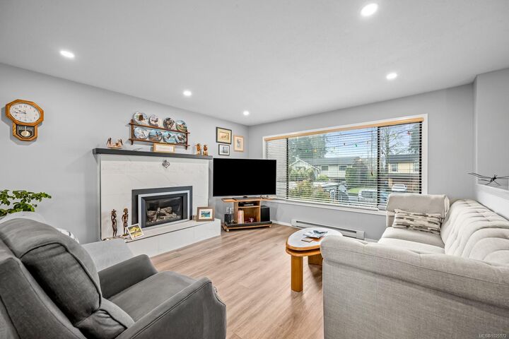 Property Photo: 2440 Harmston Ave BC V9N 7G9