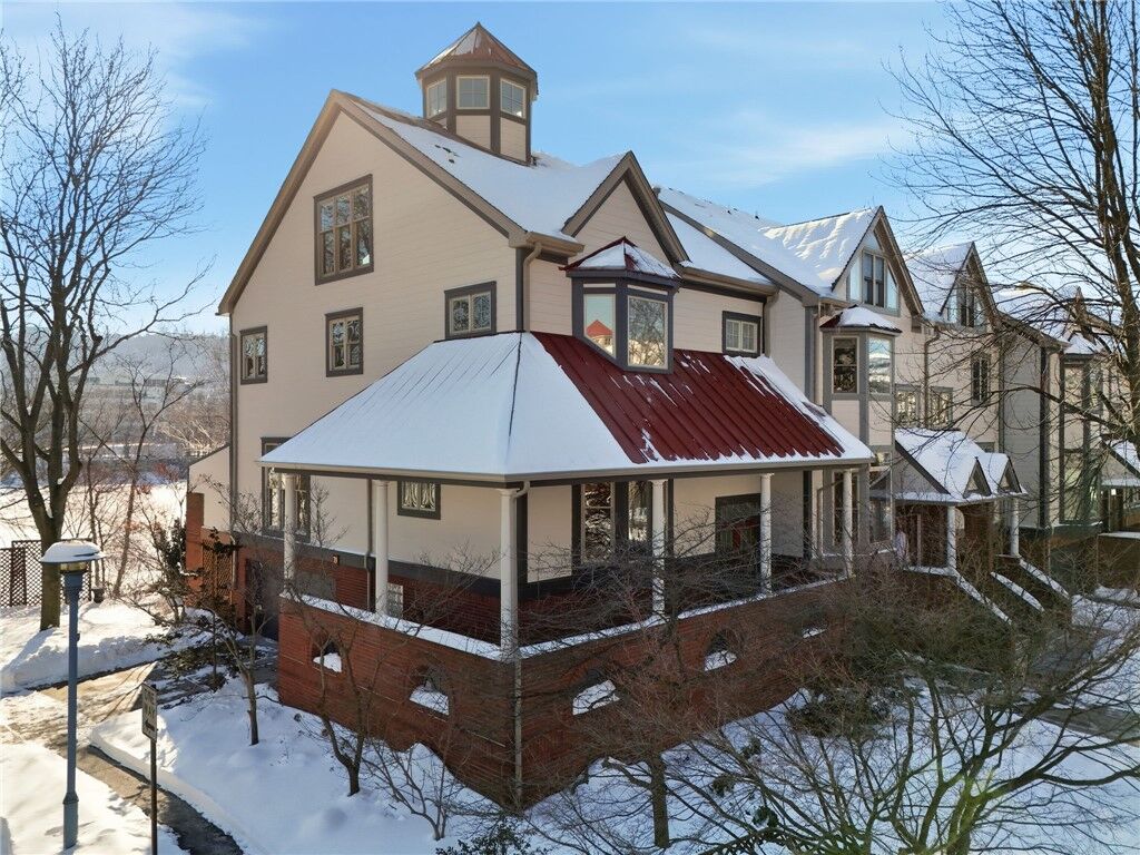 Property Photo:  79 Waterfront Dr  PA 15222 