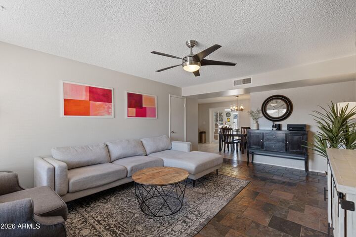 Property Photo:  520 E Watson Drive  AZ 85283 