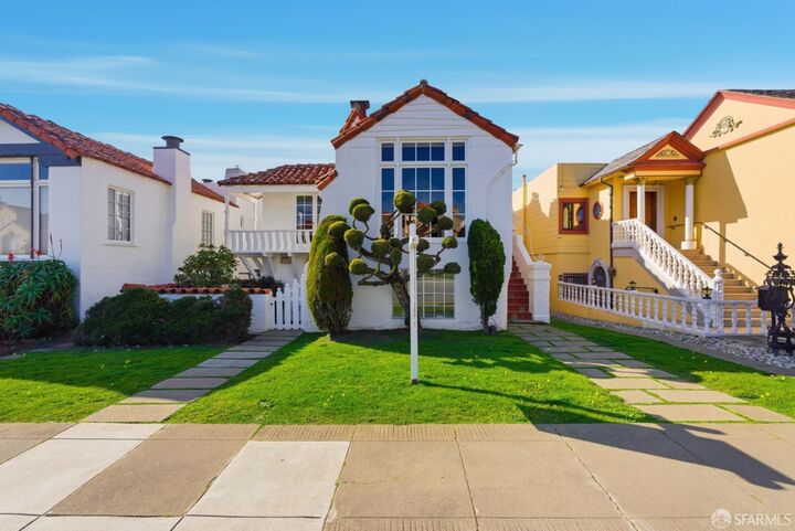 Property Photo:  2921 20th Avenue  CA 94132 