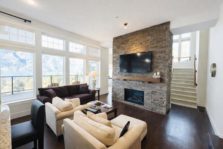 Property Photo: 700 Ocean Crest Drive BC V8B 1A3