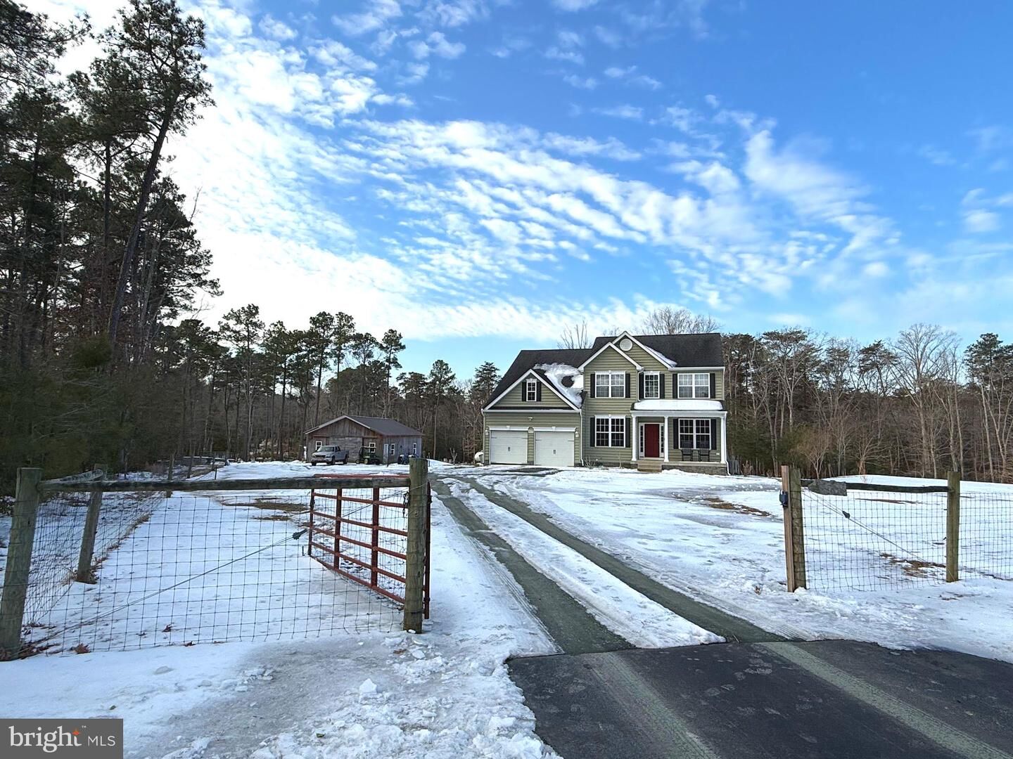 Property Photo:  46118 Edgemore Way  MD 20634 