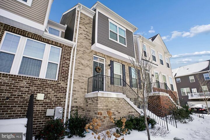 Property Photo:  11148 Meridian Hill Way  MD 20772 