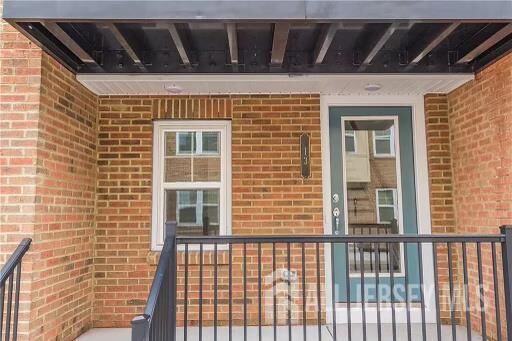 Property Photo:  13 Bond Street  NJ 08902 