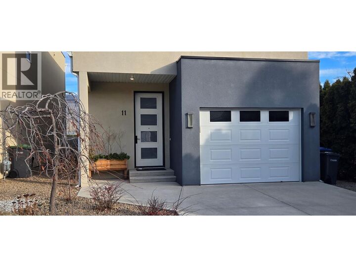 Property Photo: 11 Raven Court BC V0H 1V5