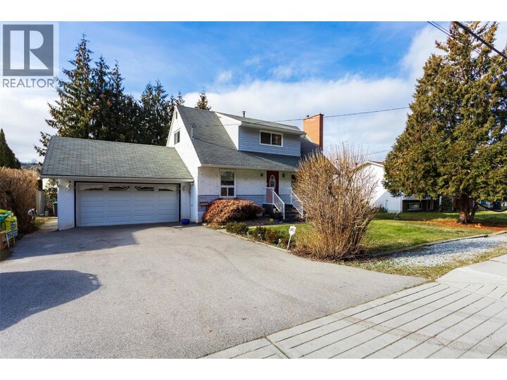 Property Photo:  1710 Hollywood Road South  BC V1X 4P3 