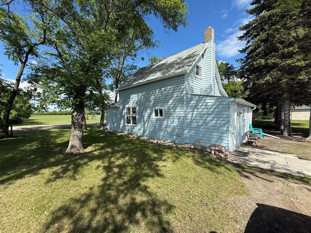 Property Photo: 785 Bond Street MB R0K 1L0