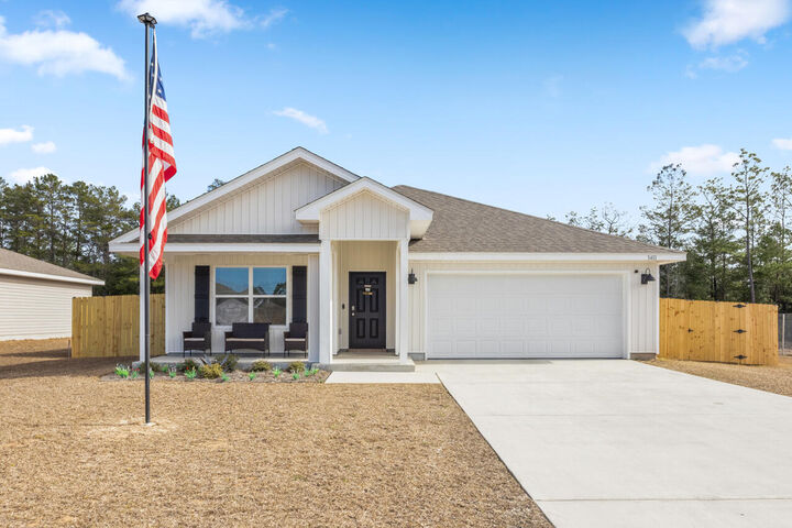 Property Photo:  3411 Phoenix Court  FL 32539 