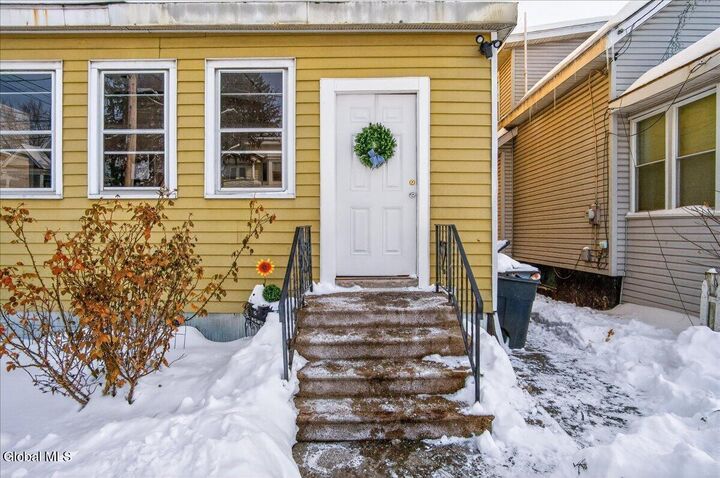 Property Photo: 14 Bogart Terrace NY 12202