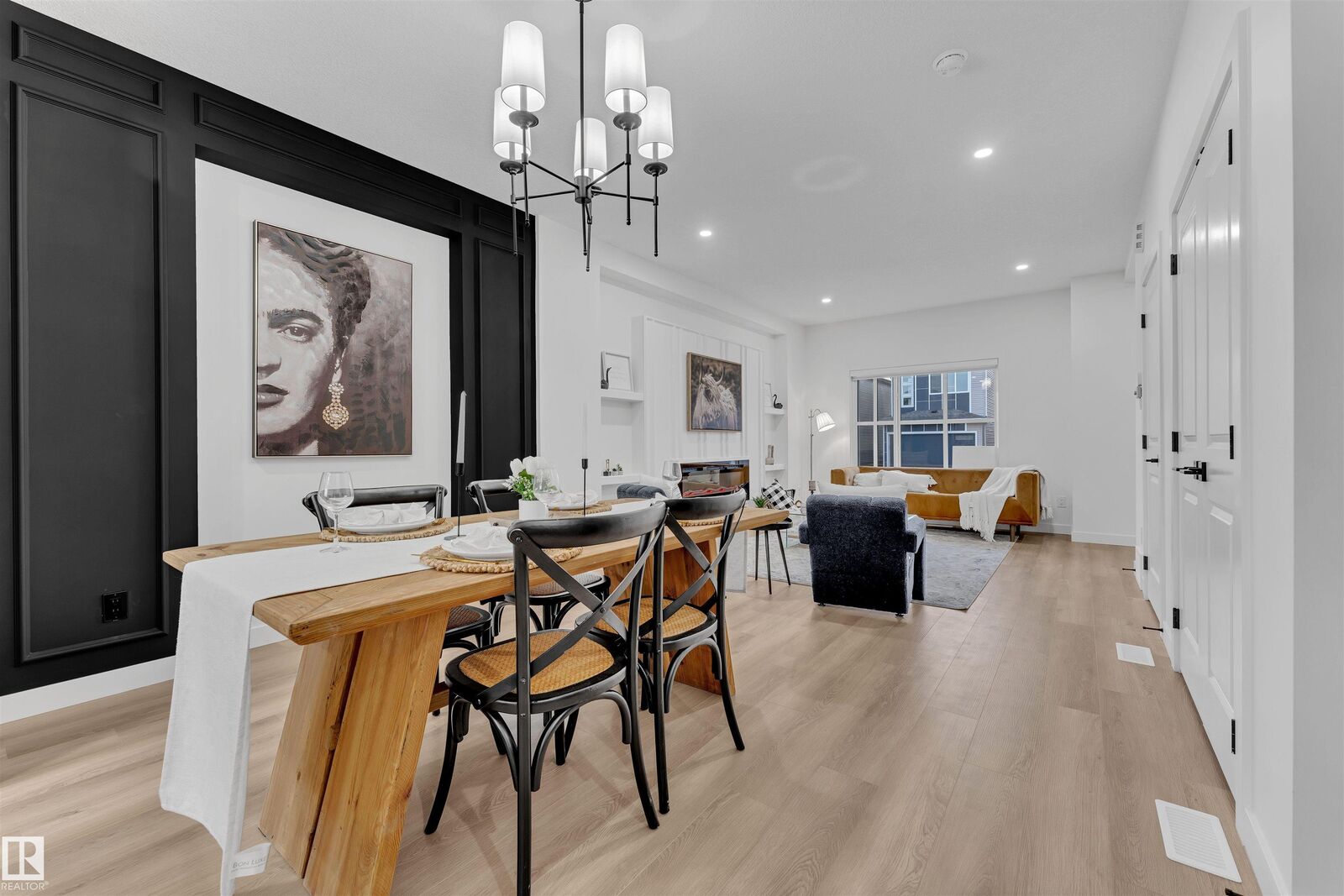 Property Photo:  7006 50A Avenue  AB T4X 3G5 