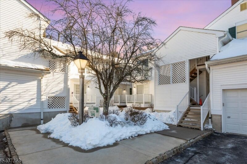 Property Photo:  62 Smithfield Ct  NJ 07920 