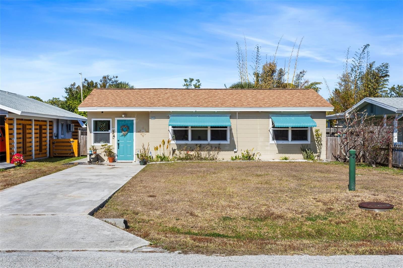 Property Photo:  70 W Fray Street  FL 34223 