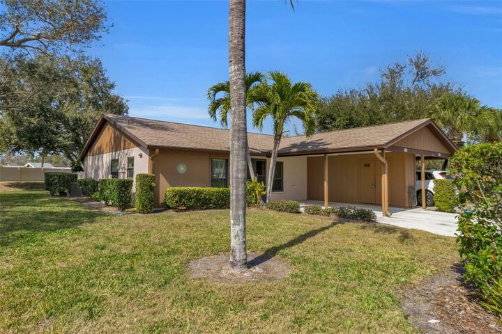 Property Photo:  1700 Curry Trail 35  FL 34275 