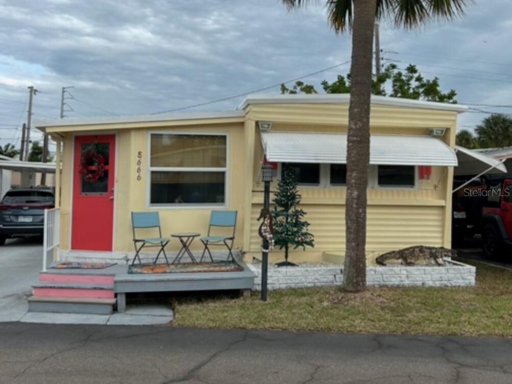Property Photo:  8666 44th Avenue N 64  FL 33709 