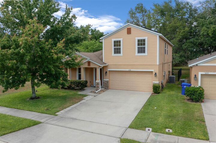 Property Photo:  5128 Grassy Knoll Drive  FL 32778 