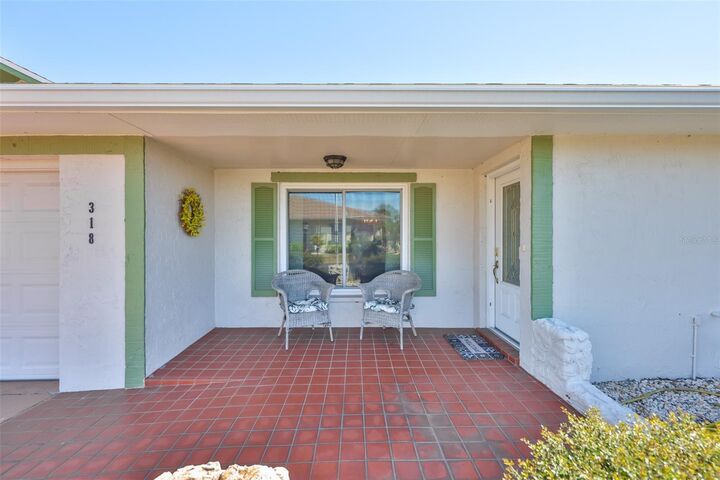 Property Photo:  318 Fairside Court  FL 33573 